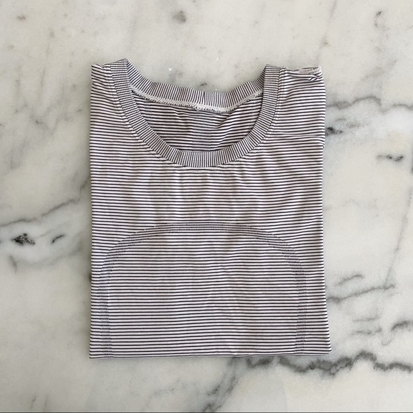 lululemon athletica Tops - Lululemon Swiftly Breathe Relaxed-Fit Short Sleeve Shirt